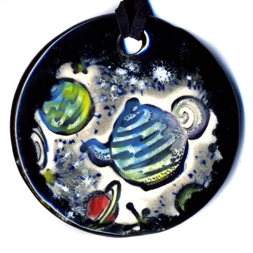 Russell's Teapot Ceramic Necklace in Black and Gray