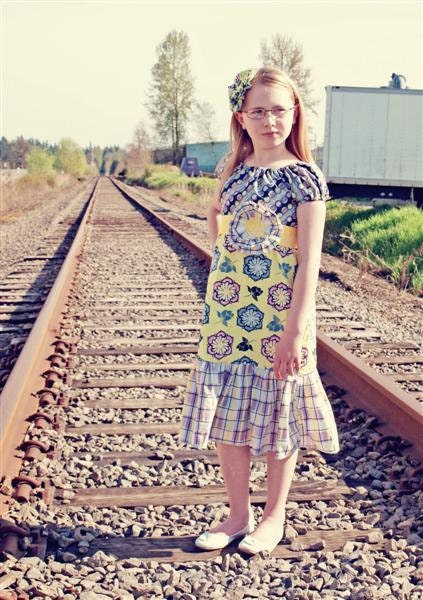 ReSale - FLORAL WHIMSY - size 8/10 - Boutique Girls Peasant Dress