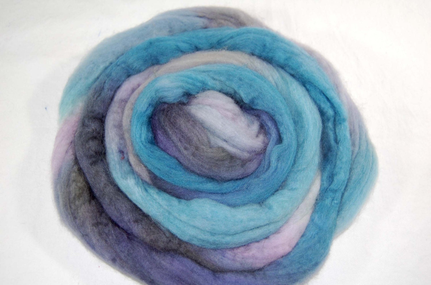 Blueface wool top - Cloud (    (4oz or 115 grams) for spinning or felting