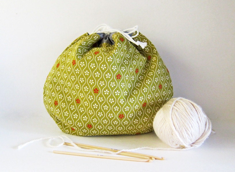 Larger Round Drawstring Bag - Knitting project bag Wasabi