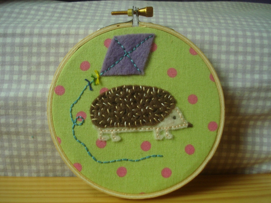 4" Hedgehog Hoop Art
