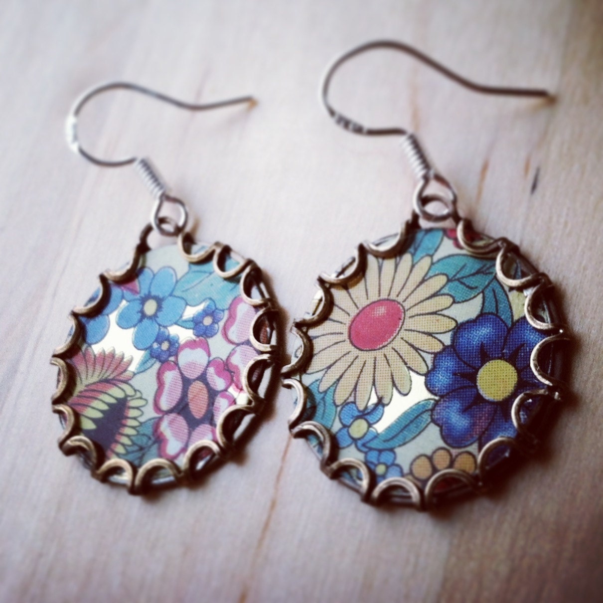 BLUEBELL Tea Tin Floral Earrings