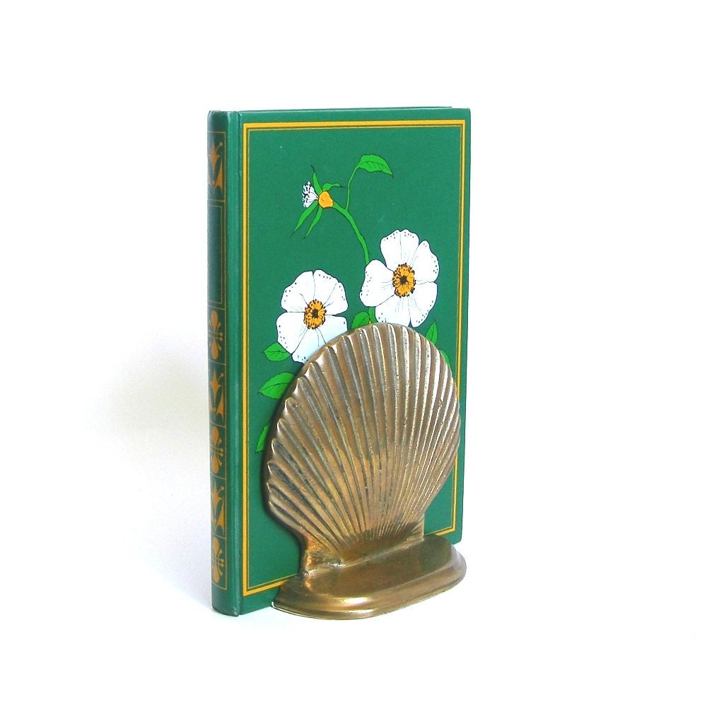 Vintage Brass Sea Shell Bookends Home Decor Cottage Chic Seashore - Nice and Heavy with Felted Bottom
