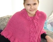 Pink woolen capelet - warm and soft - 100% wool - for woman or girl