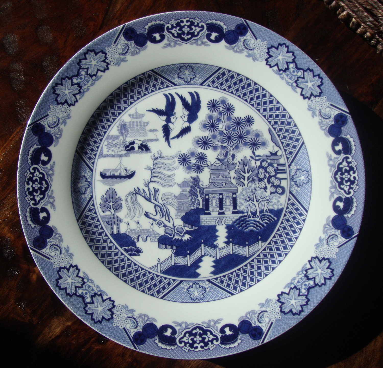 Blue Willow Design Dinner Plates set of 4 with 3 by tycaalak