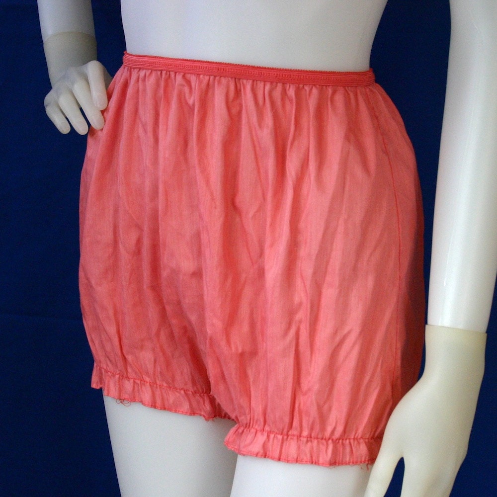 60s Hand Dyed Salmon Pink Cotton Bubble Panties - Vintage Lingerie