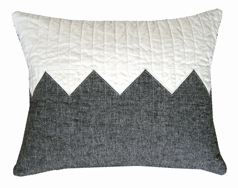 ModernLumbar Pillow - Grey Zags Linen blend
