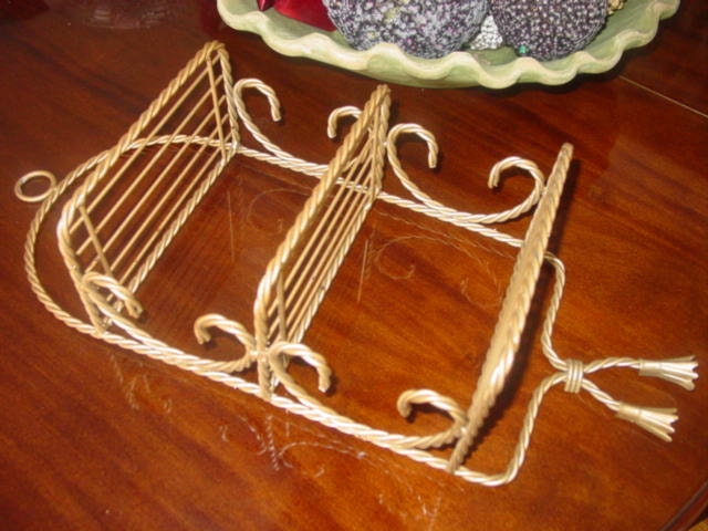Vintage Italian Twisted Wire Wall Shelf