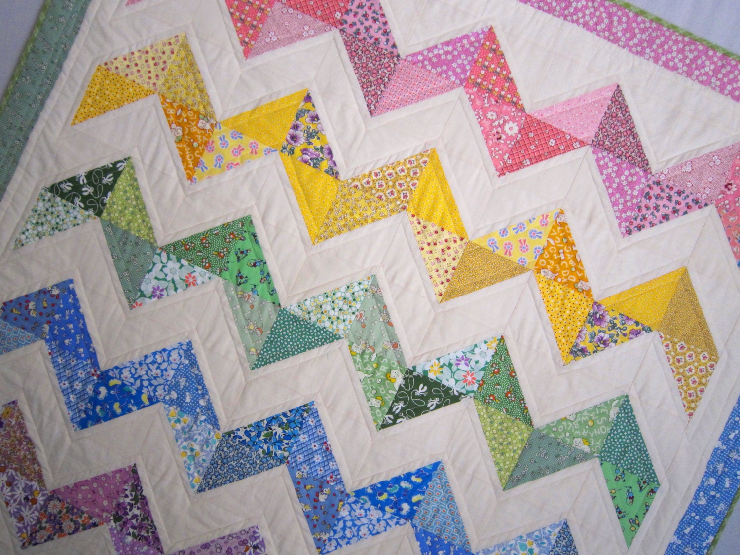 VINTAGE ZIGZAG Quilt 1930s Fabrics in a Big Bold Design Perfect Gift for the New Baby
