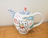 Hand painted tea pot Korean snow leopard on rainbow mountains