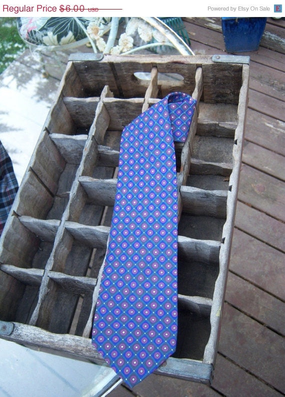Spring Cleaning Sale Round Peg, Square Hole Vintage Poly Necktie By Van Heusen Classic Collection