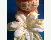 ON SALE Yellow, lily,yellow lily, hair flower, hair clip, retro, tiki, tropical hair flower, hair clip, pin up, Easter lily