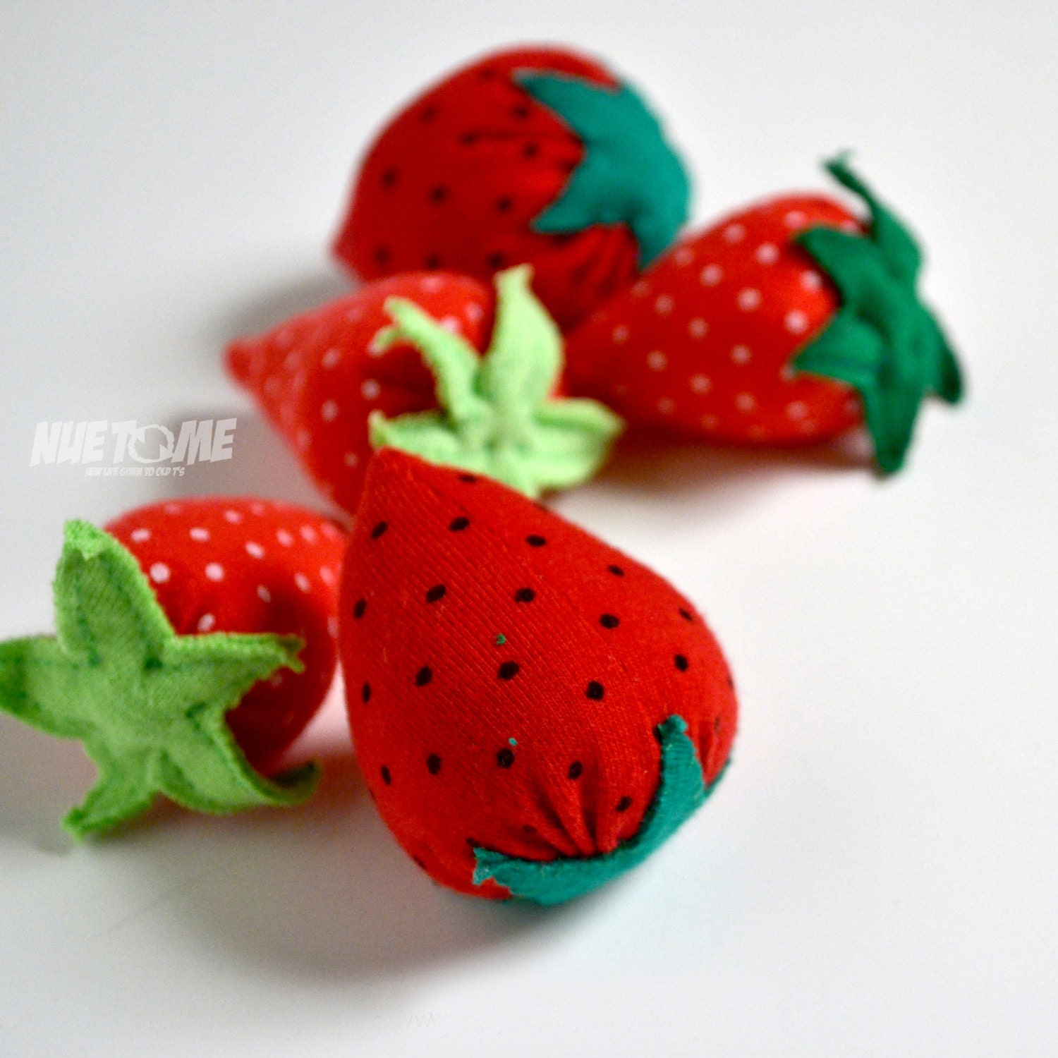 Recycled Tshirt Food - 2 Strawberries (NUE022713-1)