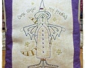 Hecaba-Primitive Stitchery E-Pattern-by Primitive Stitches-Instant Download