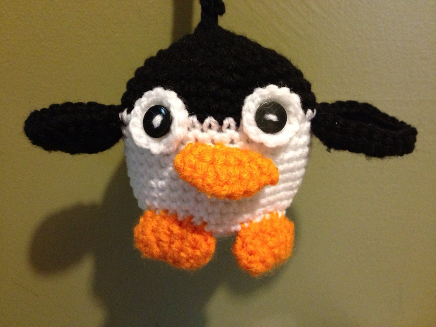 Penguin Earbud Keeper