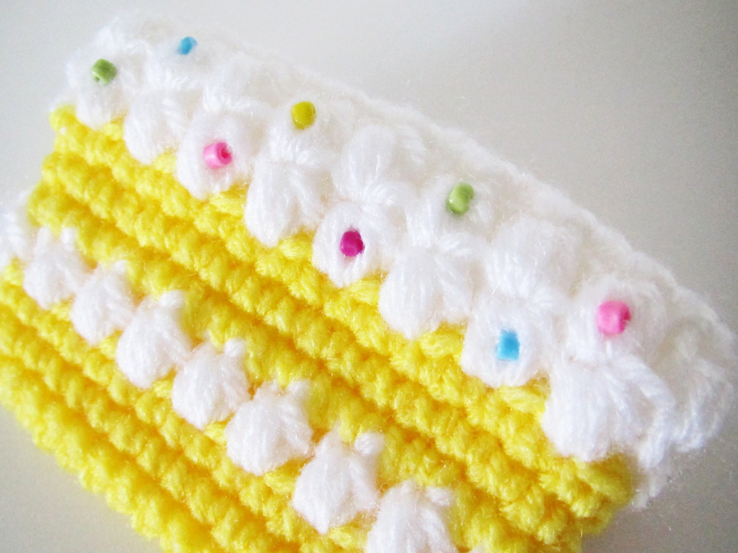 Kawaii crochet - Yellow birthday cake with sprinkles - coin purse - mini wallet
