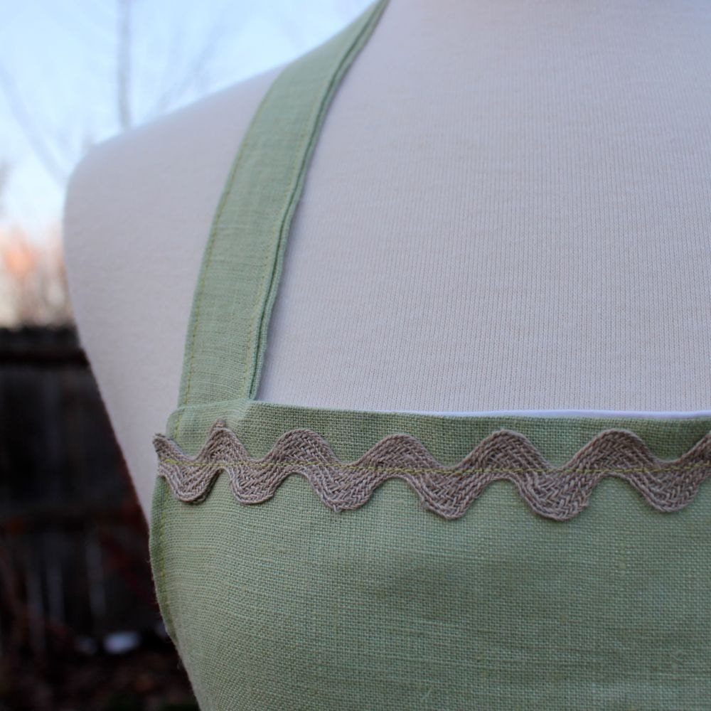 Linen Harvest Apron with Large Pocket