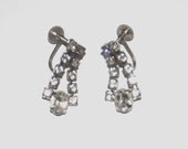 1950s rhinestone dangle earrings / 50s rhinestone bridal earrings / Royal Rhinestone Drop Earrings