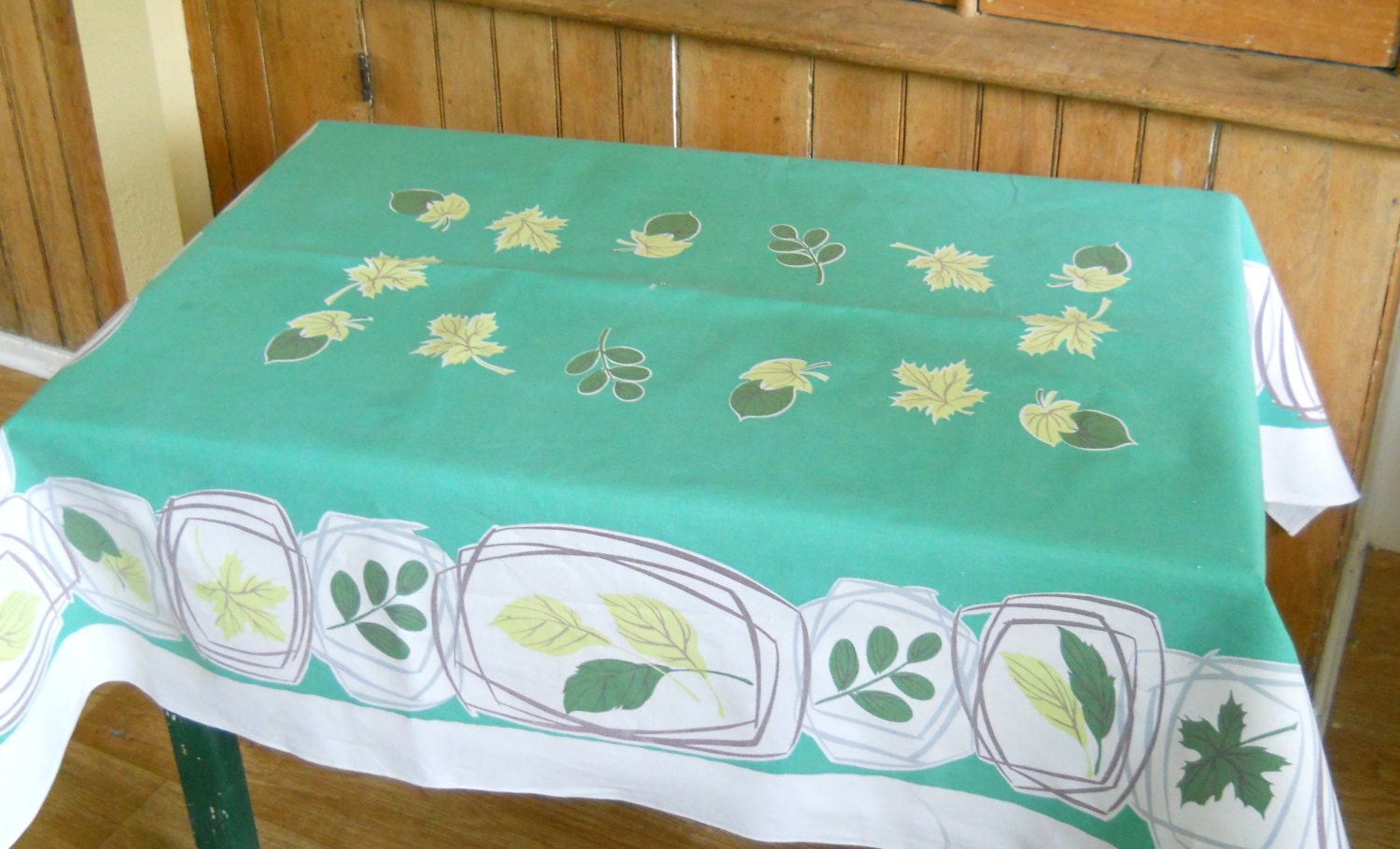 Vintage Tablecloth Mid Century Geometric Leaves