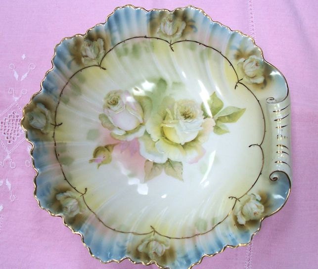 Vintage Antique R.S. Prussia Seashell with Roses Serving Bowl