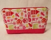 Around Town Boxy Bag With Pink Base