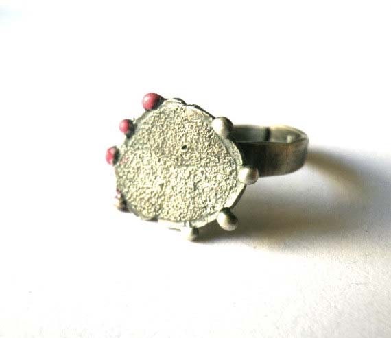 Bubbles Textured Ring in Oxidised Sterling Silver - Adjustable - Hot Pink Bubbles Modern Design