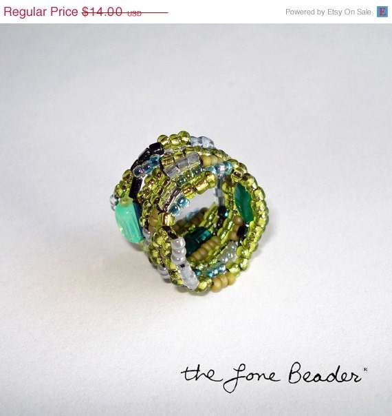 SALE Green Freeform Glass Beaded Ring - size 5