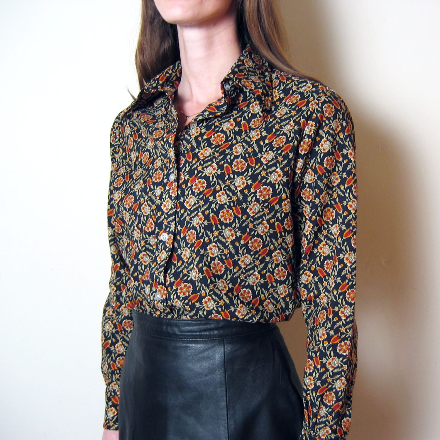 1970s FLORAL button down blouse, s