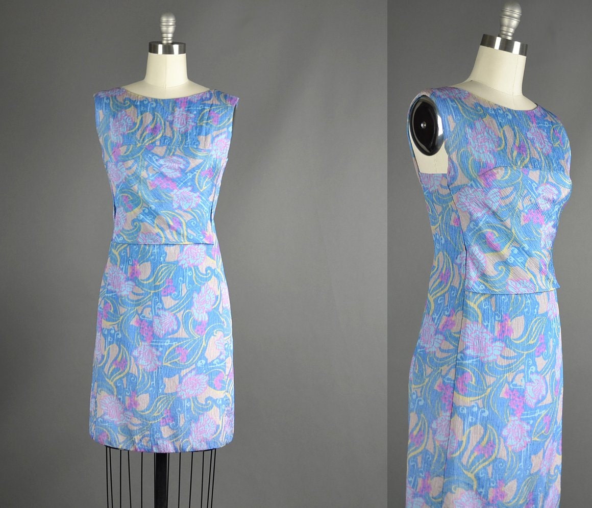 Vintage 1960s Dress / 60s Dress / 1960s floral designer mini dress