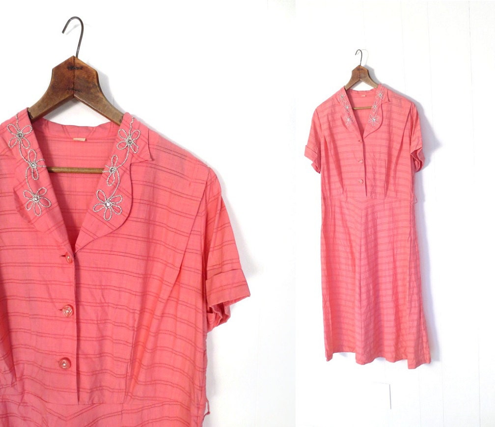 Pink 1950s Dress / Vintage 50s Dress / Rhinestone Buttons / Large L