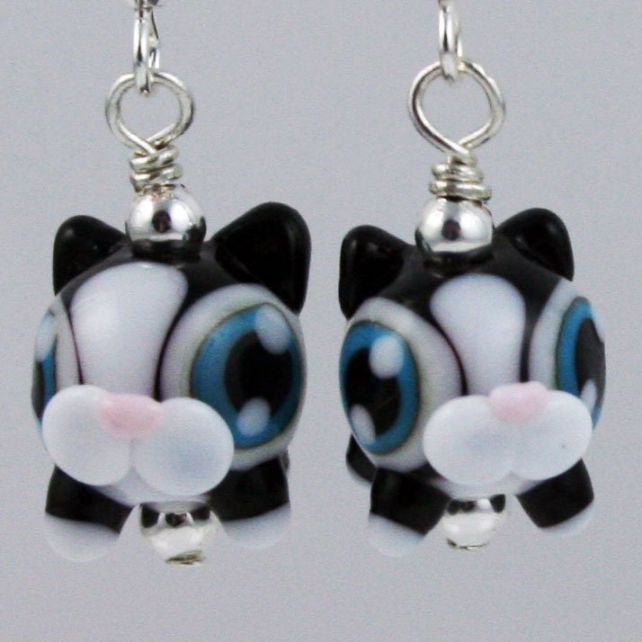 Cute Black and White Kitty Cat Lampwork Glass Earrings