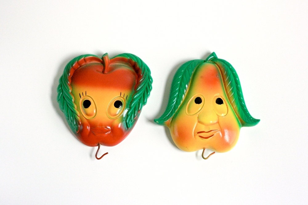 Vintage Anthropomorphic Chalkware Fruit Wall Hooks