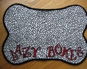 Quilted Pet Placemat Lazy Bones