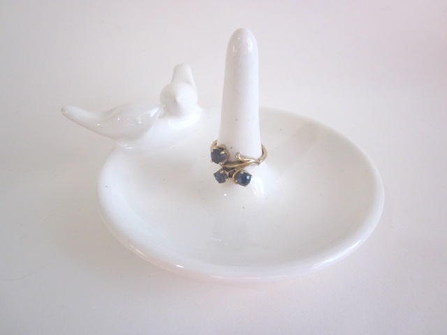 White ring holder, wedding Ring Dish, Jewelry holder,  white love birds, Ceramic Pottery