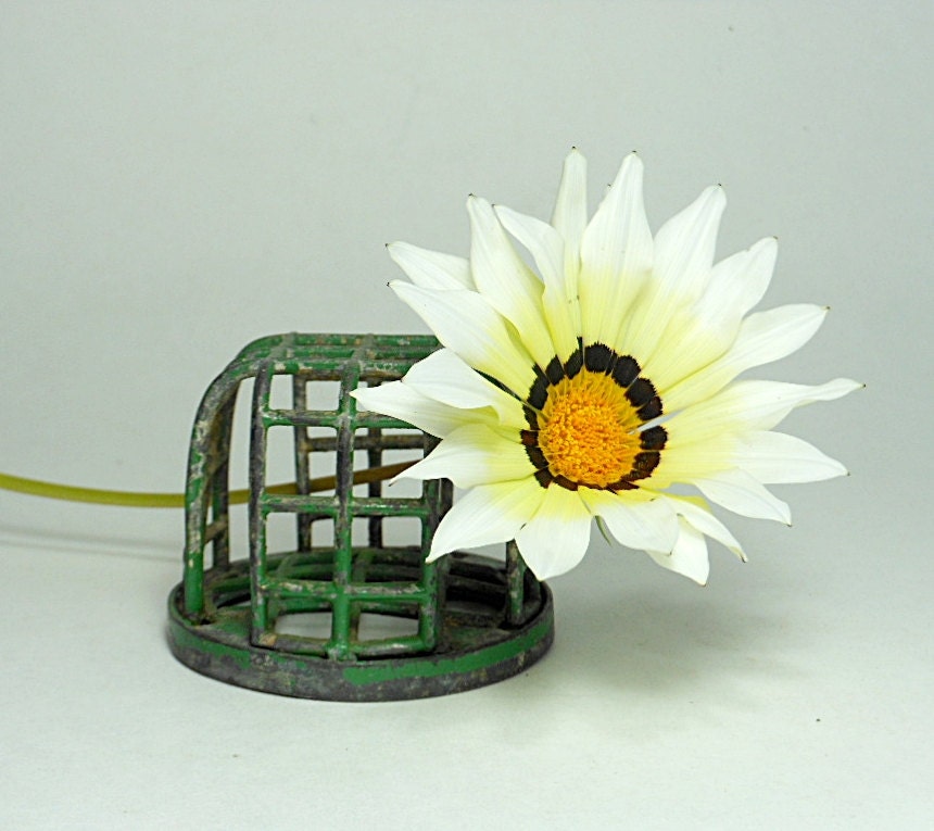 Vintage Metal Flower Frog Green Mid Century Flower Holder DAZEY Retro Home Decor Tool Collectible PeachyChicBoutique on Etsy