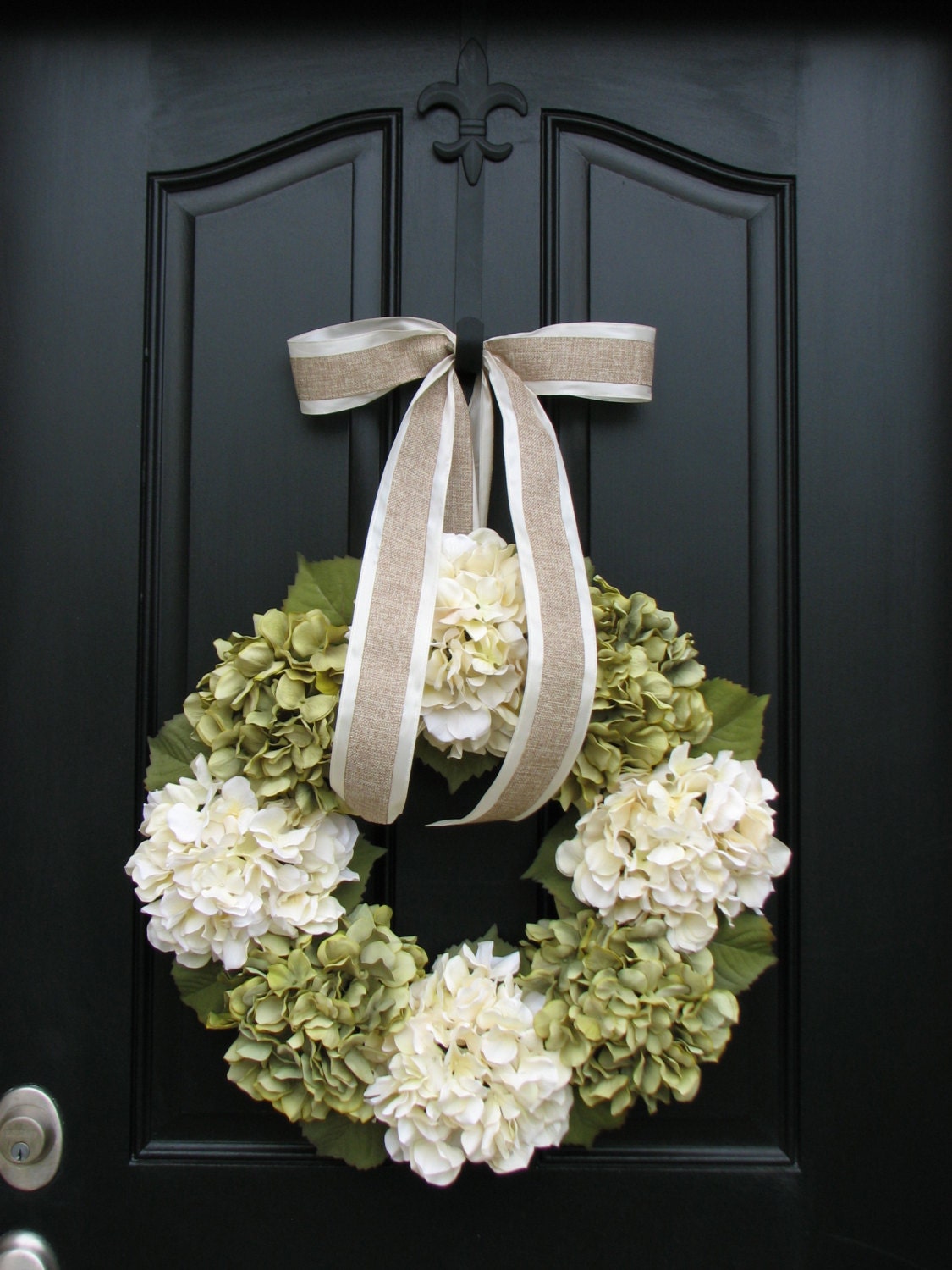 Wreaths - Hydrangea Wreaths -  Wreaths for All Seasons - Wedding Decorations - Decorating with Burlap