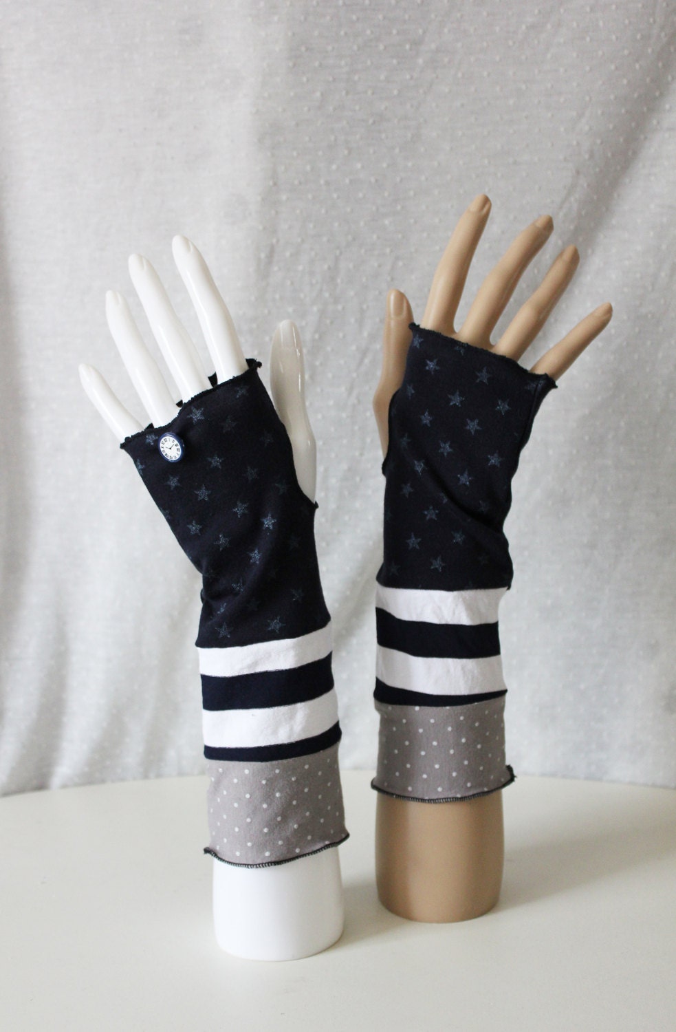 Mittens grey with dots, blue marine and white strupes, blue marine and stars