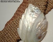 MOP BELT, Large Mother of  Pearl Leaf Shaped Buckle on Tan Stretch Raffia Belt, 1970s, Mint Unused, Adjustable