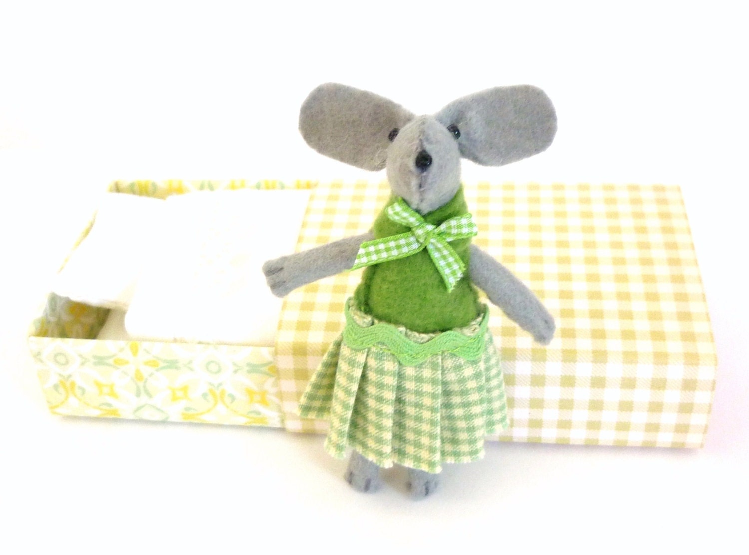 Stuffed animal felt mouse plush green  in matchbox bed miniature