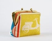Siamese dad - Scooters on yellow - double metal frame purse