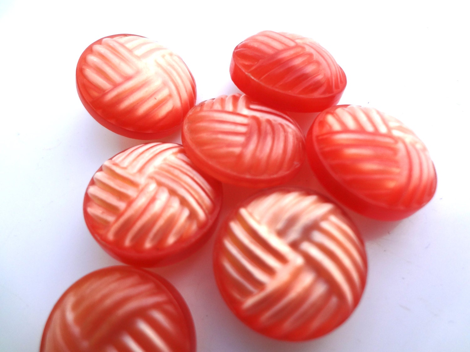 Vintage buttons pretty peach textured design  -  set of 7