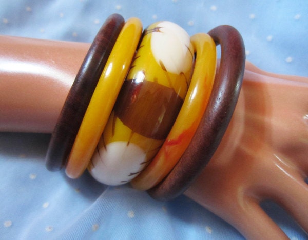 3 Vintage Bangles - Batik