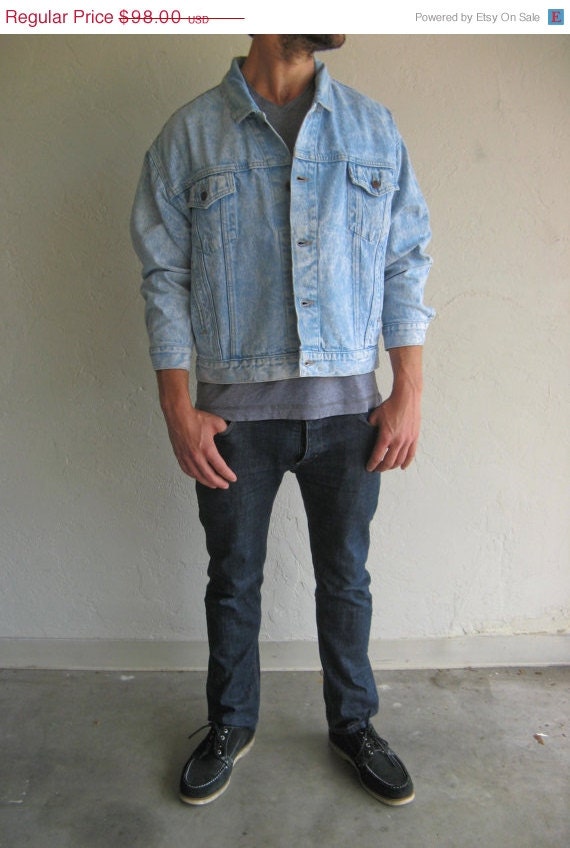 SUMMER SALE 30% OFF The Levi's Light Acid Wash Jean Jacket