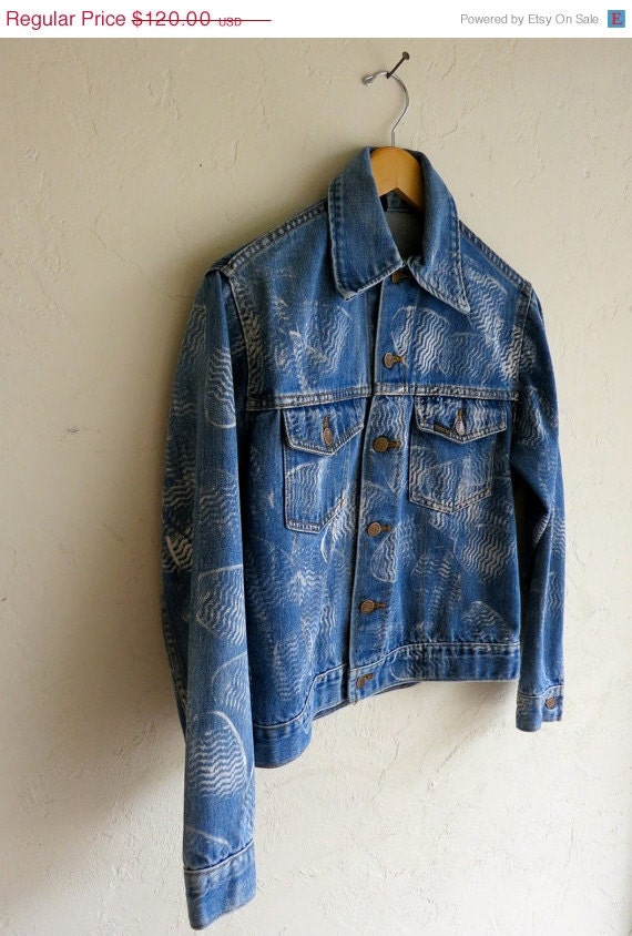 SUMMER SALE 30% OFF Vintage Roebucks "Zig Zag" Printed Denim Jacket