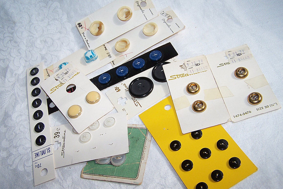 Lot of Vintage Buttons on Cards - Streamline, BGE