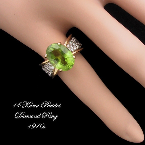14K Diamond Peridot Ring Vintage 1970s