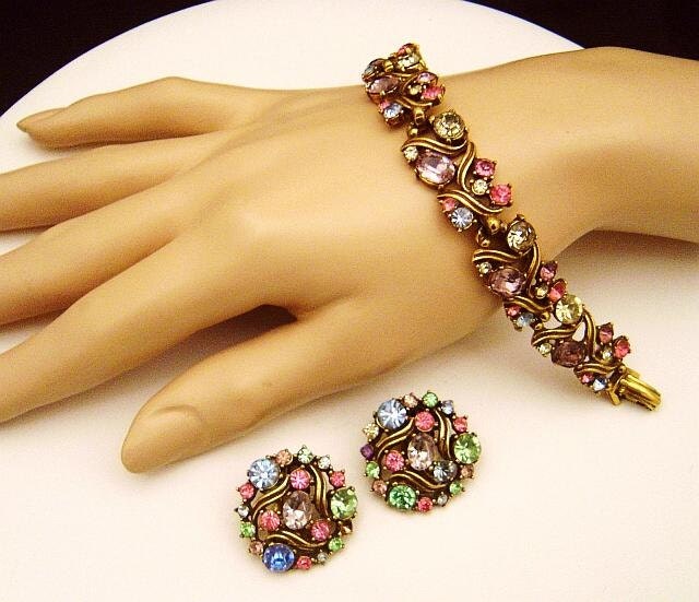 Vintage Hollycraft Parure Necklace Bracelet Earrings
