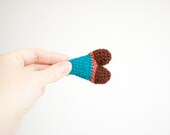 Crochet Heart Brooch - Playful Spring Jewelry - Chocolate Brown Pink Teal Sea Blue Vintage Wool  - OOAK - Retro Spring Heart