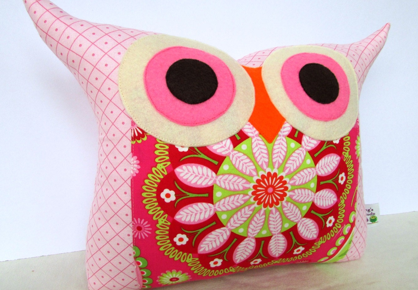 Owl pillow /Hot pink /for her/ Nursery decor /Polyfil Stuffed flower heart  owl pillow/Ready to ship
