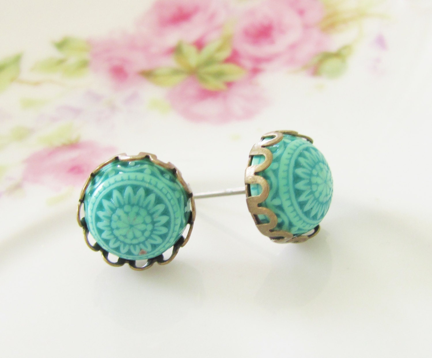 Green Mosaic Scallop Earrings - Green Mosaic Scallop Round Antique Brass Post Earrings - Preppy Bridesmaid, Wedding, Bridal